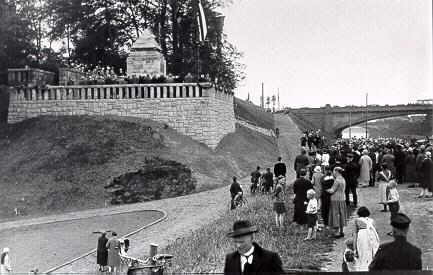 Einweihung altes Sypmherdenkmal